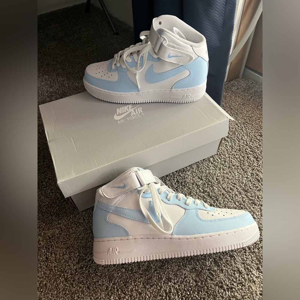 Nike Air Force 1